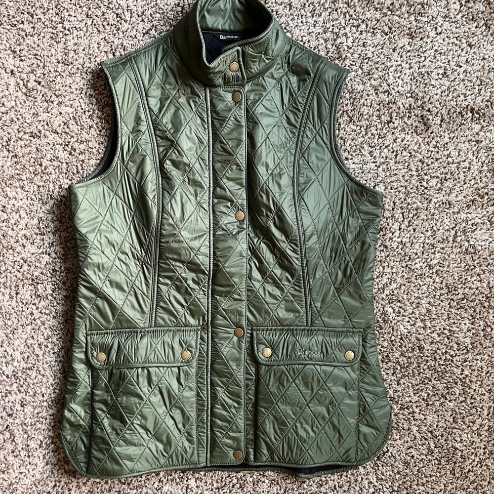 Barbour Wray Gilet (Vest) Womens, Olive Green, US 10